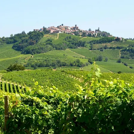 Bed & Tours Dimora Di Campagna Couette-café Castelnuovo Belbo