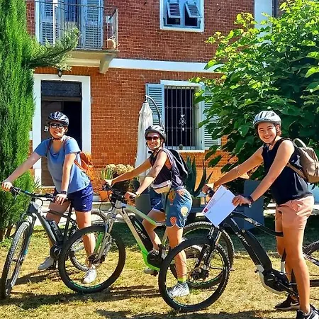 Bed & Tours Dimora Di Campagna Couette-café