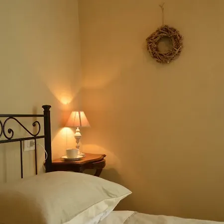 Bed & Breakfast Bed & Tours Dimora Di Campagna 3*