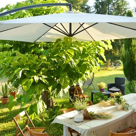 Bed & Breakfast Bed & Tours Dimora Di Campagna 3*
