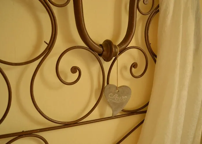 Bed & Tours Dimora Di Campagna Castelnuovo Belbo